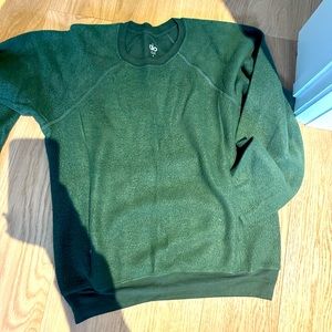 ALO brand sweatshirt casual warm zipper pockets size small green
